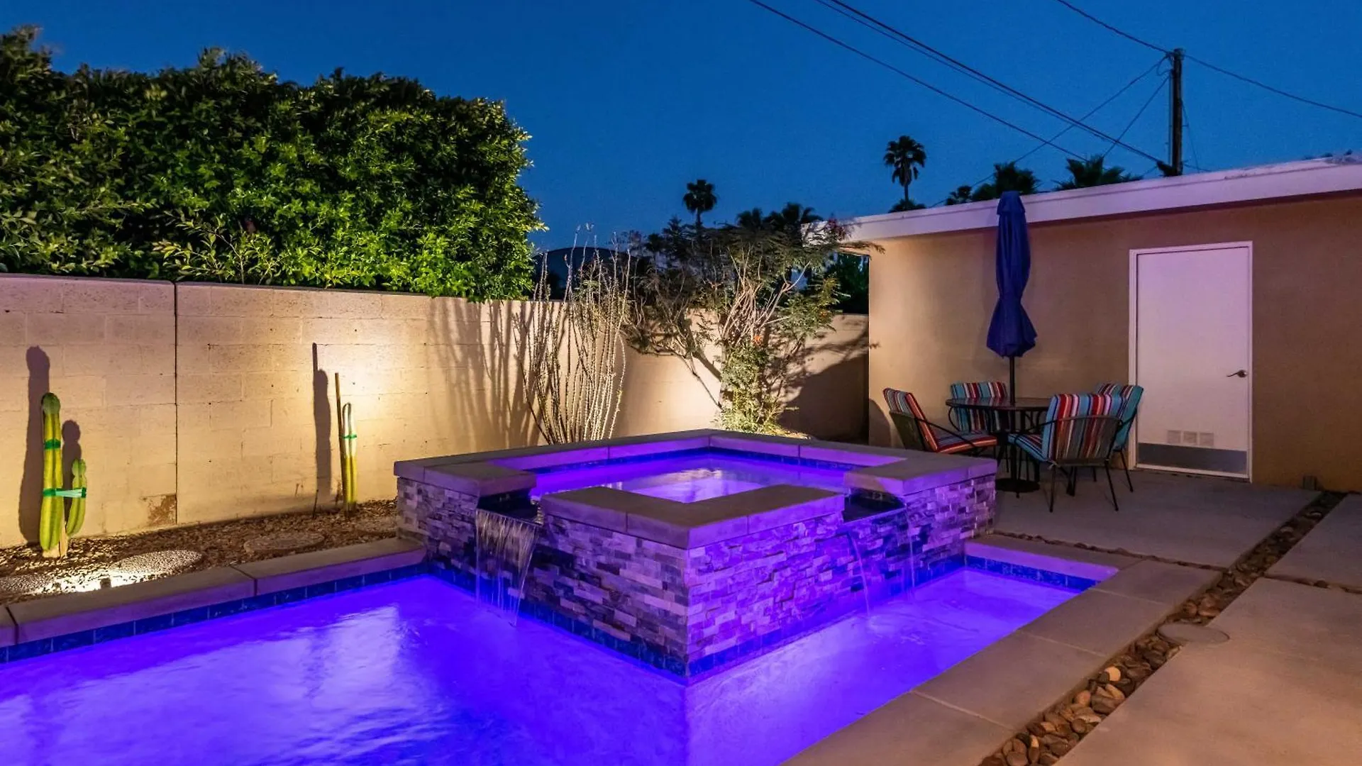 Villa Palm Springs Mountain View Escape Hébergement de vacances